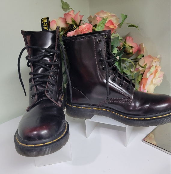 Sale DOC MARTENS DR GENUINE LEATHER OXBLOOD LIKE NEW SIZE 39 8 US - Picture 3 of 11